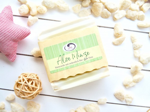 OANA Handmade Naturseife Aloe Minze, vegan, 100 g